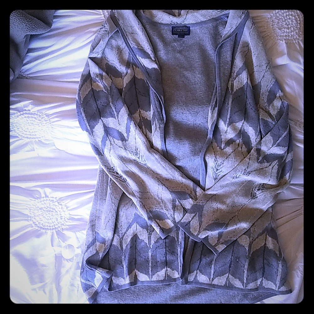 Pendleton Size Large sweater Vintage